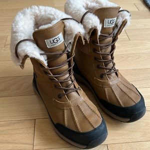 UGG Adirondack, size 8.5